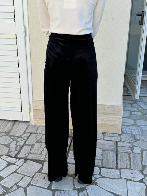 Pantalone in Ciniglia Civico 1